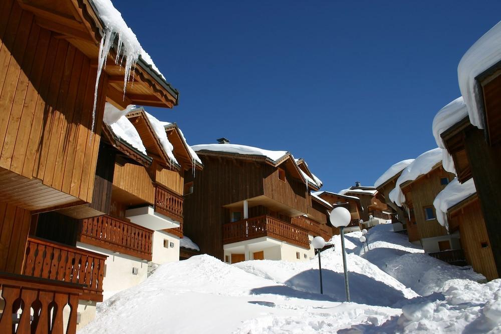 Madame Vacances Les Chalets Des Alpages Ла План Екстериор снимка