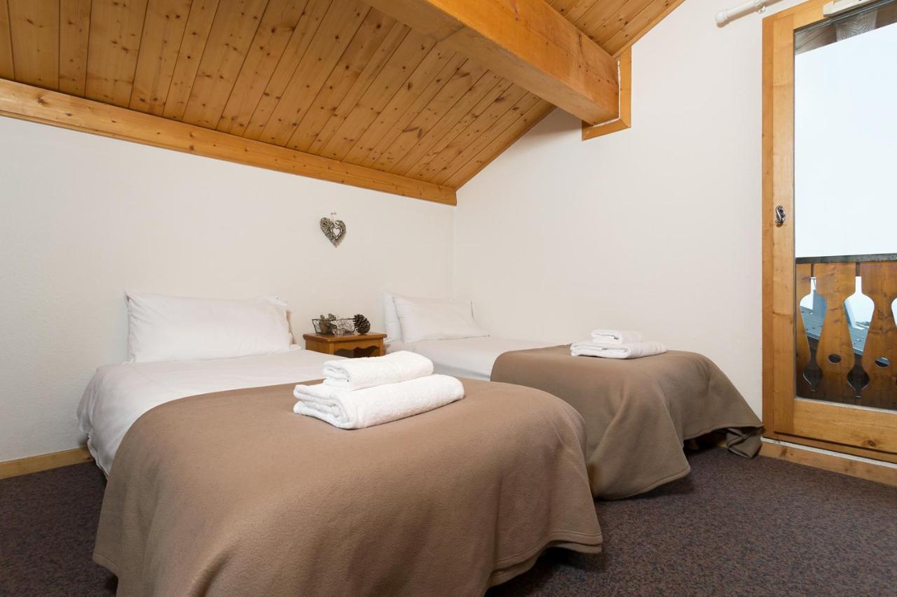 Madame Vacances Les Chalets Des Alpages Ла План Екстериор снимка