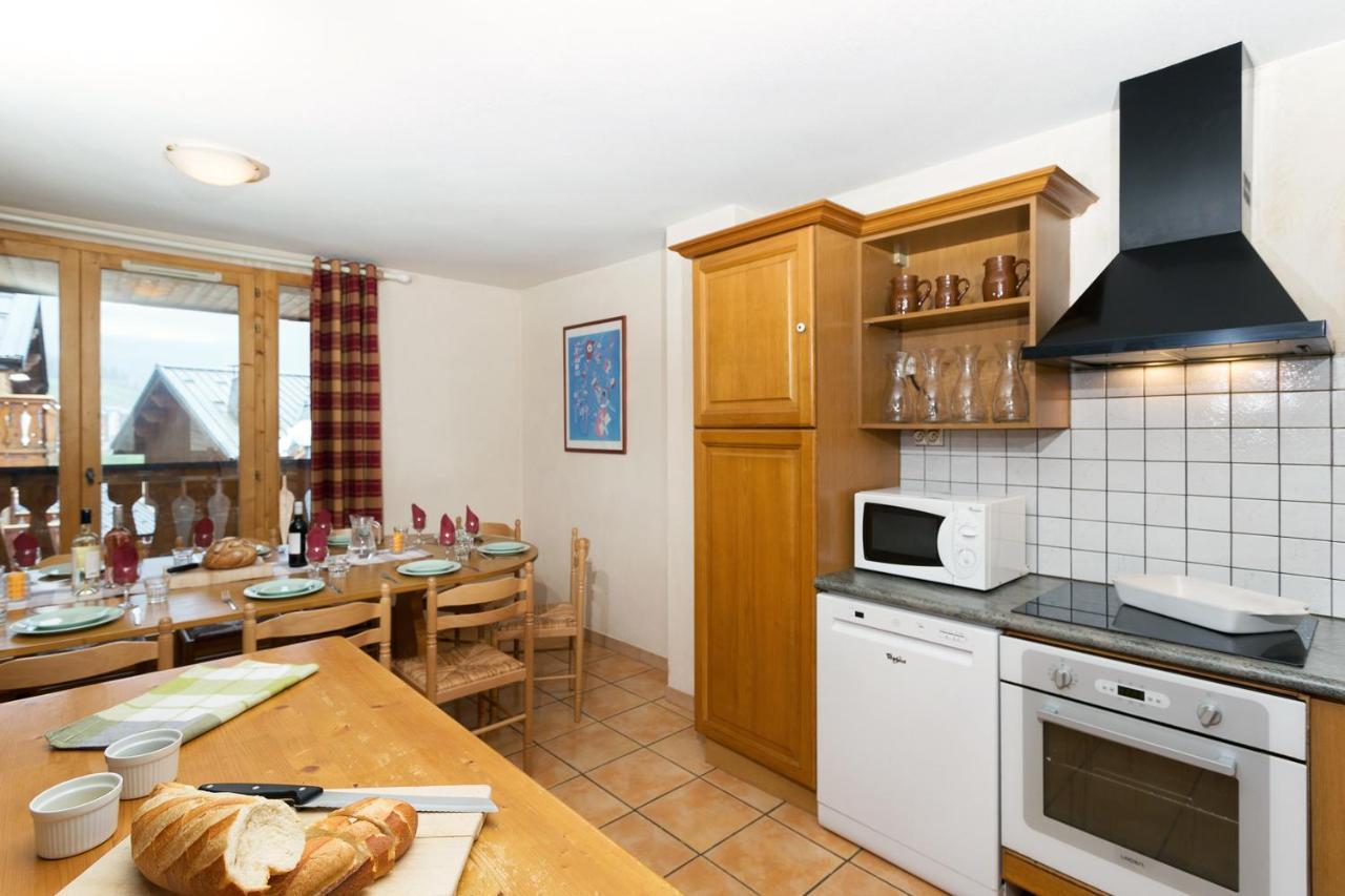 Madame Vacances Les Chalets Des Alpages Ла План Екстериор снимка